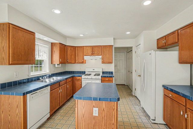 467 Sophia Way, Pullman, MI 49450