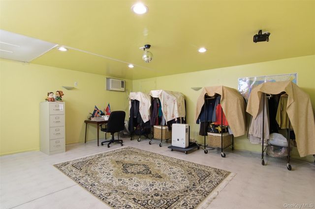 11 Royal Drive, Coram, NY 11727