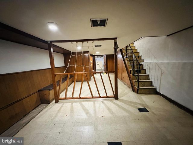 2305 S 9TH ST, Philadelphia, PA 19148