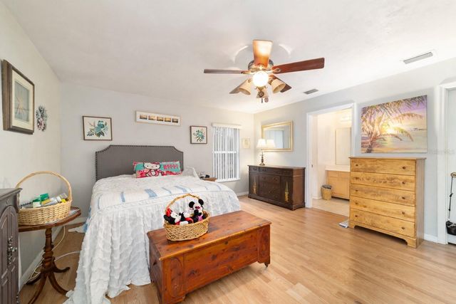 102 WHIRLWIND WAY, Hawthorne, FL 32640