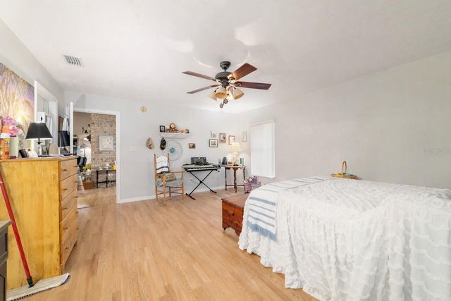 102 WHIRLWIND WAY, Hawthorne, FL 32640