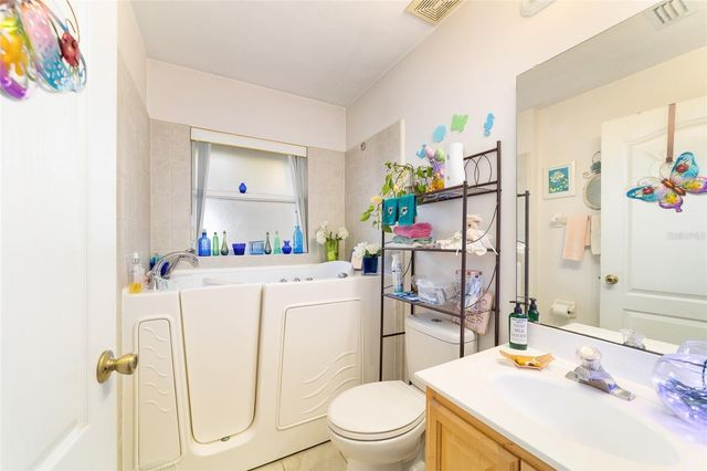 102 WHIRLWIND WAY, Hawthorne, FL 32640