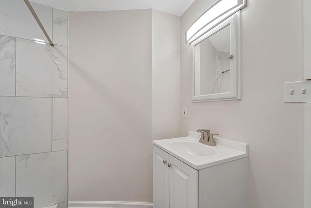 2744 GARFIELD AVE, Camden, NJ 08105