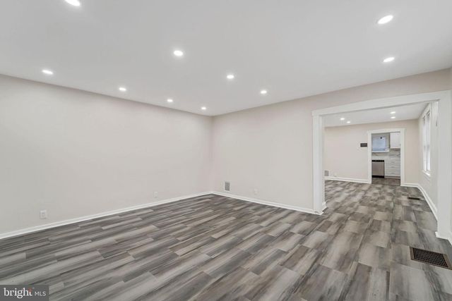 2744 GARFIELD AVE, Camden, NJ 08105