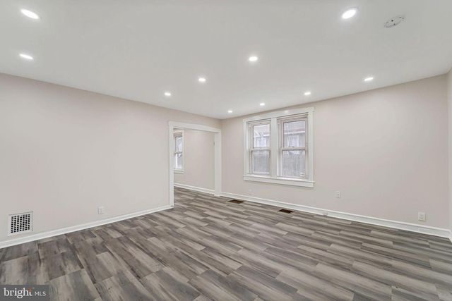 2744 GARFIELD AVE, Camden, NJ 08105