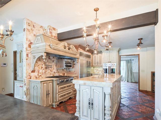 1102 Huntington Avenue, Nichols Hills, OK 73116