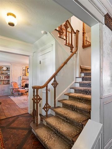 1102 Huntington Avenue, Nichols Hills, OK 73116