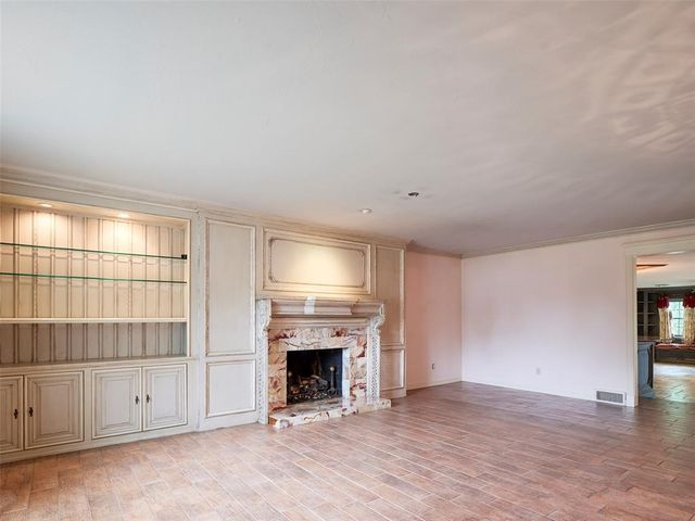 1102 Huntington Avenue, Nichols Hills, OK 73116