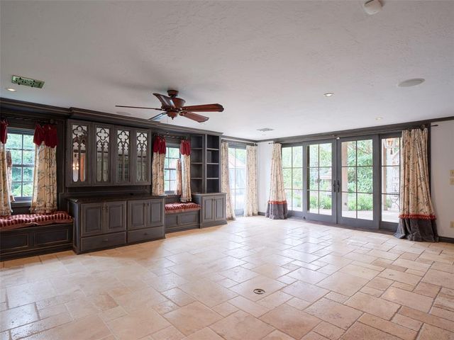 1102 Huntington Avenue, Nichols Hills, OK 73116