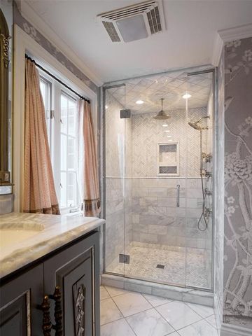 1102 Huntington Avenue, Nichols Hills, OK 73116