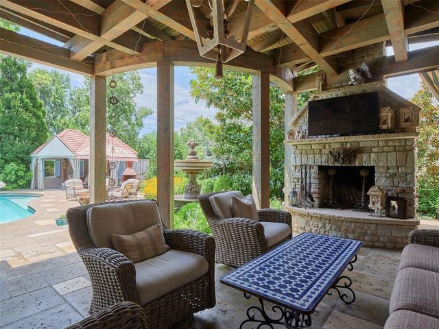 1102 Huntington Avenue, Nichols Hills, OK 73116