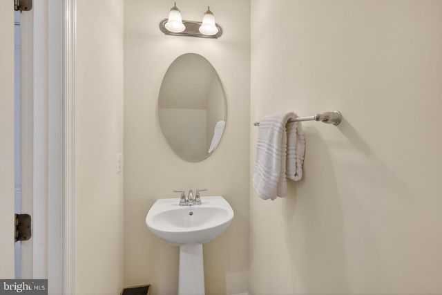 6932 KONA DR, Gainesville, VA 20155