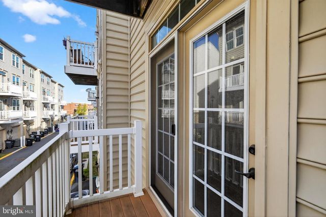 6932 KONA DR, Gainesville, VA 20155