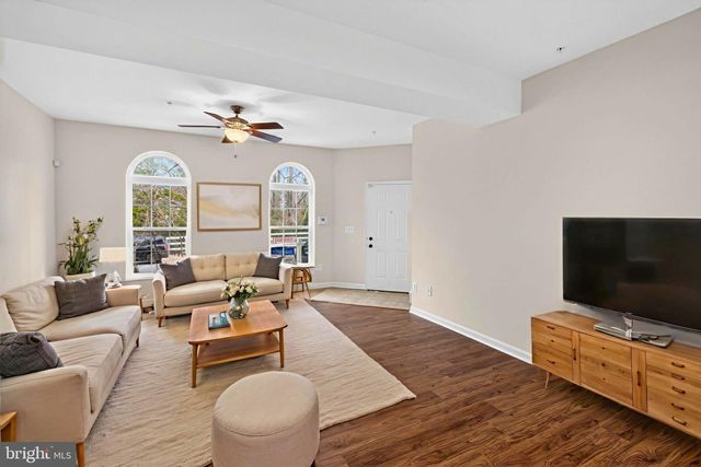 6932 KONA DR, Gainesville, VA 20155