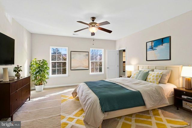 6932 KONA DR, Gainesville, VA 20155