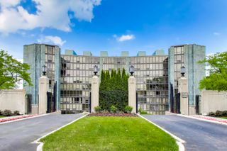 1420 Sheridan Road 6B, Wilmette, IL 60091