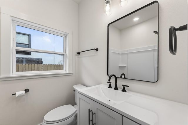 4413 Roseland Street, Houston, TX 77006