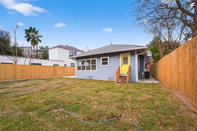 4413 Roseland Street, Houston, TX 77006