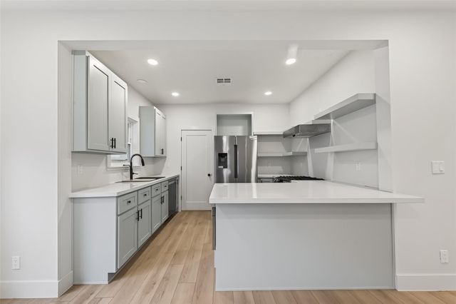 4413 Roseland Street, Houston, TX 77006