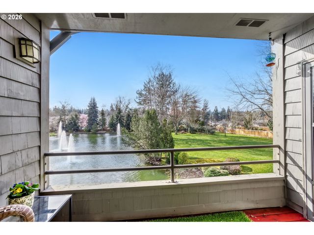 17011 Sw VERSAILLES Ln, Portland, OR 97224