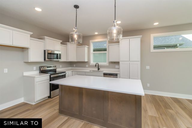 2512 NW Linwood Court, Ankeny, IA 50023