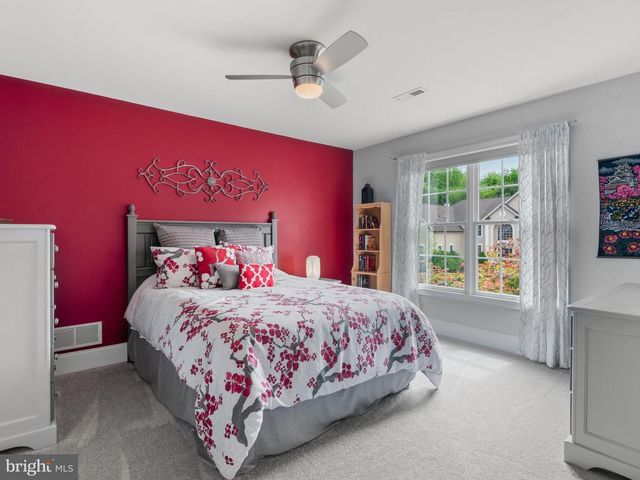 23 L'ENFANT CT, Glen Mills, PA 19342
