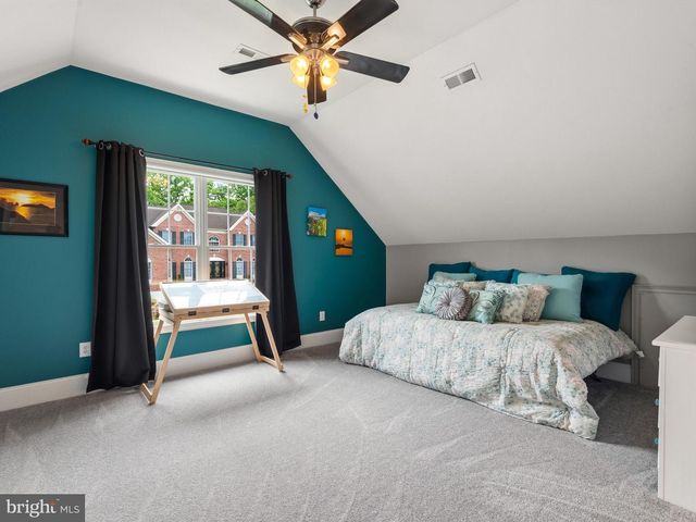 23 L'ENFANT CT, Glen Mills, PA 19342