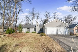 586 Holiday Drive, Lake Holiday, IL 60552