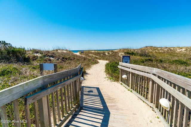 1904 E Fort Macon Road 355, Atlantic Beach, NC 28512