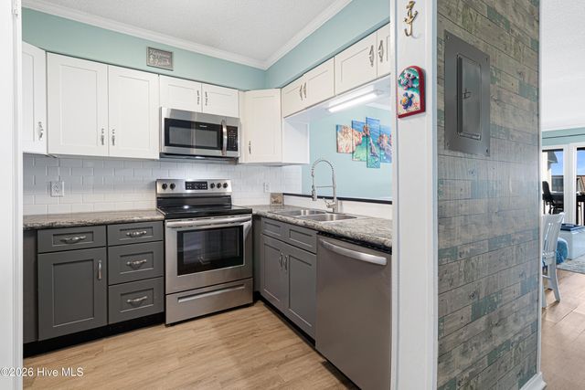 1904 E Fort Macon Road 355, Atlantic Beach, NC 28512