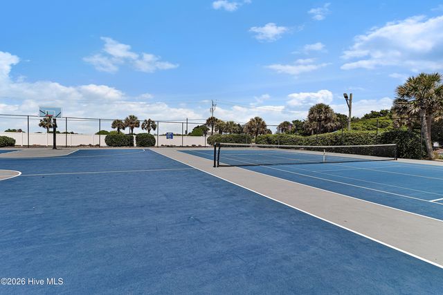 1904 E Fort Macon Road 355, Atlantic Beach, NC 28512