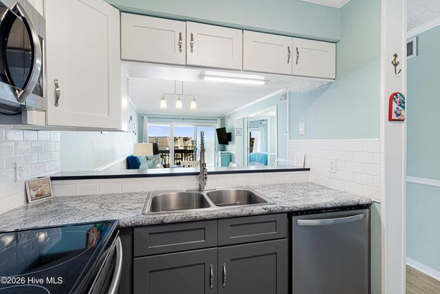 1904 E Fort Macon Road 355, Atlantic Beach, NC 28512