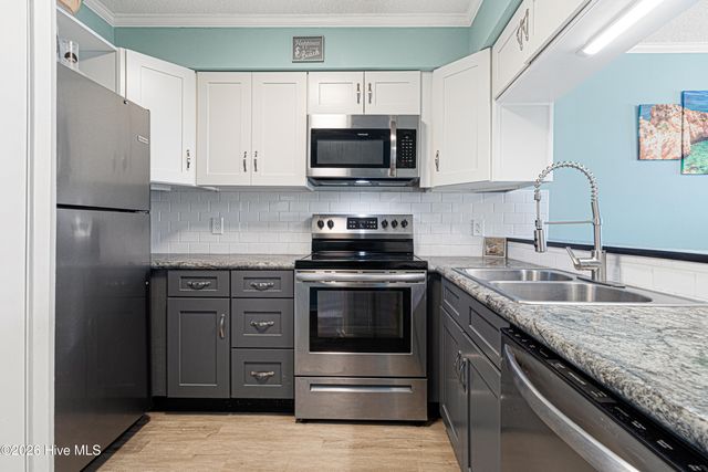 1904 E Fort Macon Road 355, Atlantic Beach, NC 28512