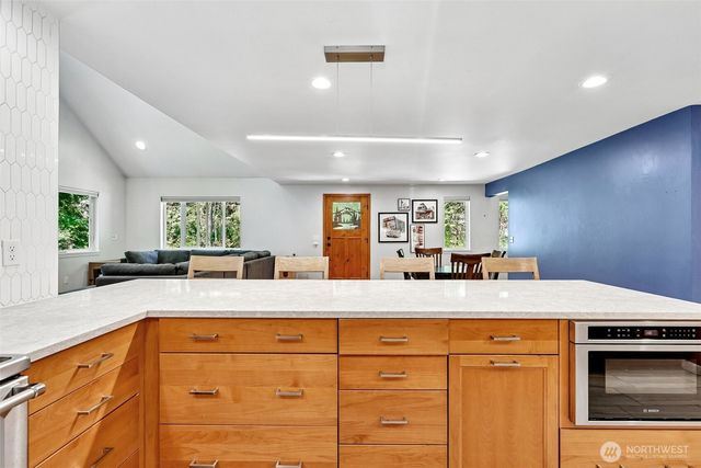 17308 58th Street SE, Snohomish, WA 98290