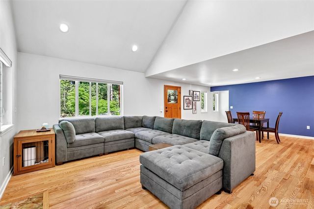 17308 58th Street SE, Snohomish, WA 98290
