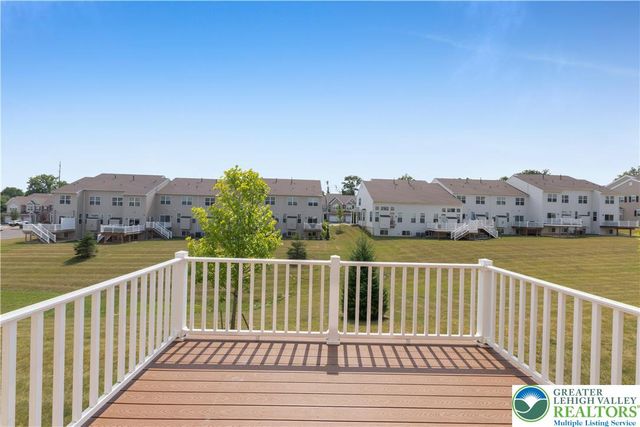 4643 Woodbrush Way, Upper Macungie Twp, PA 18104