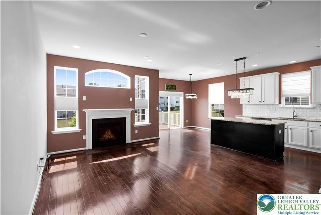 4643 Woodbrush Way, Upper Macungie Twp, PA 18104