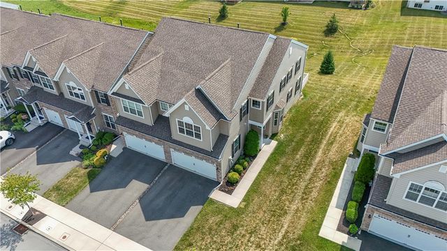 4643 Woodbrush Way, Upper Macungie Twp, PA 18104
