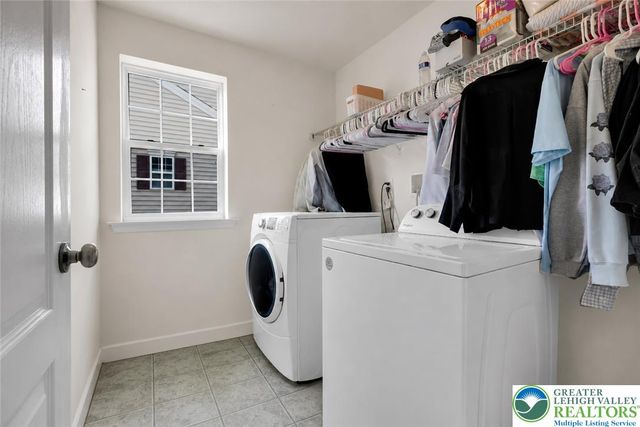 4643 Woodbrush Way, Upper Macungie Twp, PA 18104