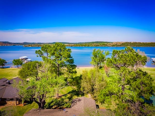 1957 Deer Trail Road, Possum Kingdom Lake, TX 76449