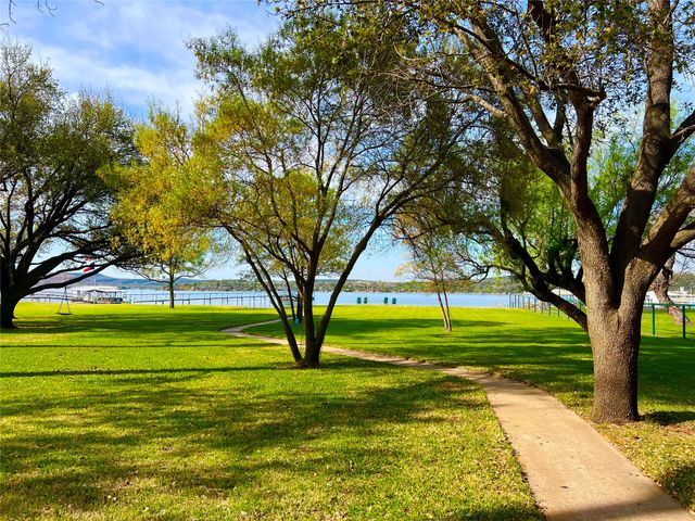 1957 Deer Trail Road, Possum Kingdom Lake, TX 76449