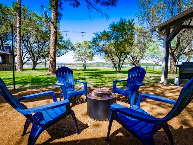 1957 Deer Trail Road, Possum Kingdom Lake, TX 76449