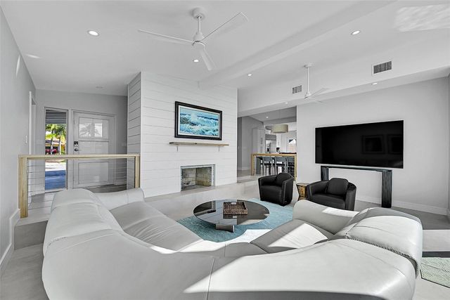 441 SE 14th Avenue, Pompano Beach, FL 33060