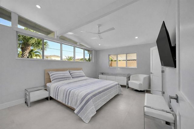 441 SE 14th Avenue, Pompano Beach, FL 33060