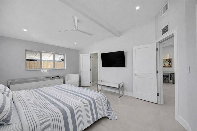 441 SE 14th Avenue, Pompano Beach, FL 33060