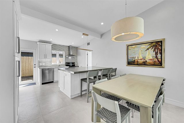 441 SE 14th Avenue, Pompano Beach, FL 33060