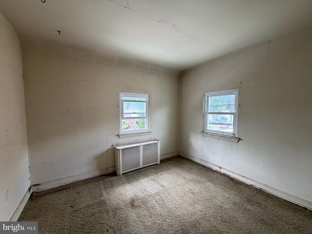 4802 HAMILTON ST, Hyattsville, MD 20781
