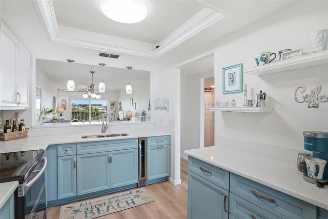 11901 LAGOON LANE 303, Treasure Island, FL 33706