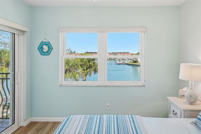 11901 LAGOON LANE 303, Treasure Island, FL 33706