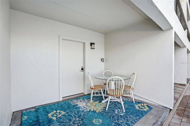 11901 LAGOON LANE 303, Treasure Island, FL 33706